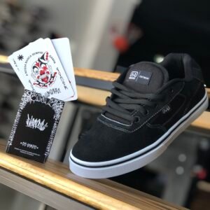 TÊNIS HOCKS FLAT LITE BLACK LINE WHITE