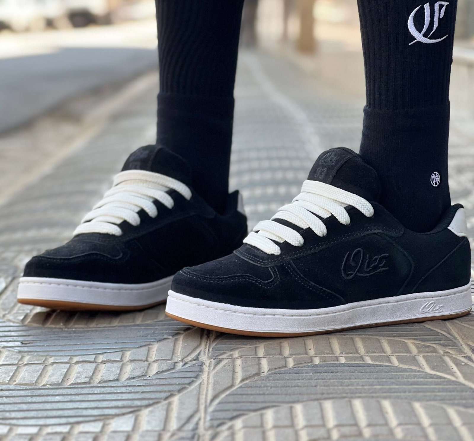TÊNIS QIX GLORY PRETO BRANCO NATURAL
