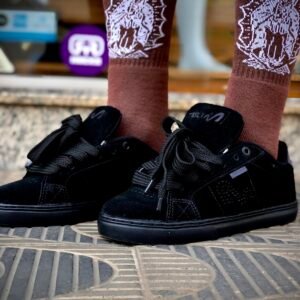 TÊNIS TESLA HERTZ ALL BLACK FURTACOR
